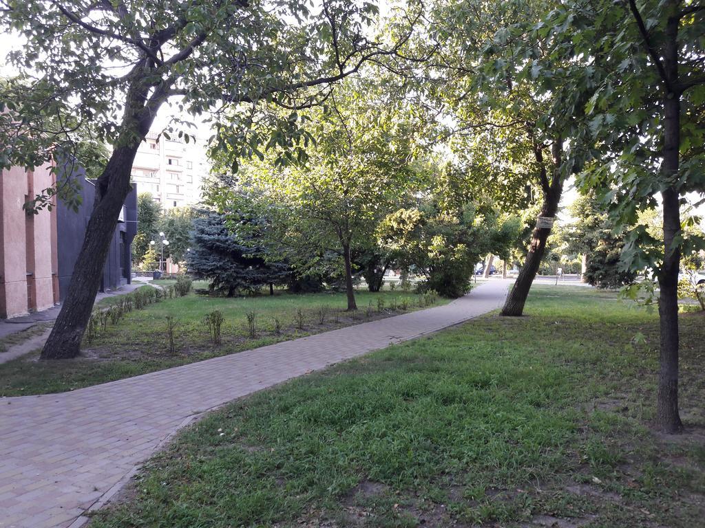 Apartment in the city center Tscherkassy Exterior foto